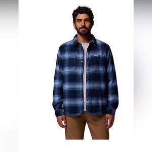 NWT- Columbia- Sz Large- Sherpa Lined Snap Up Jacket- Blue and Black Plaid
